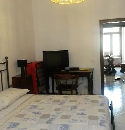 La Casa Del Nonno Zambonate Frühstückspension Bergamo